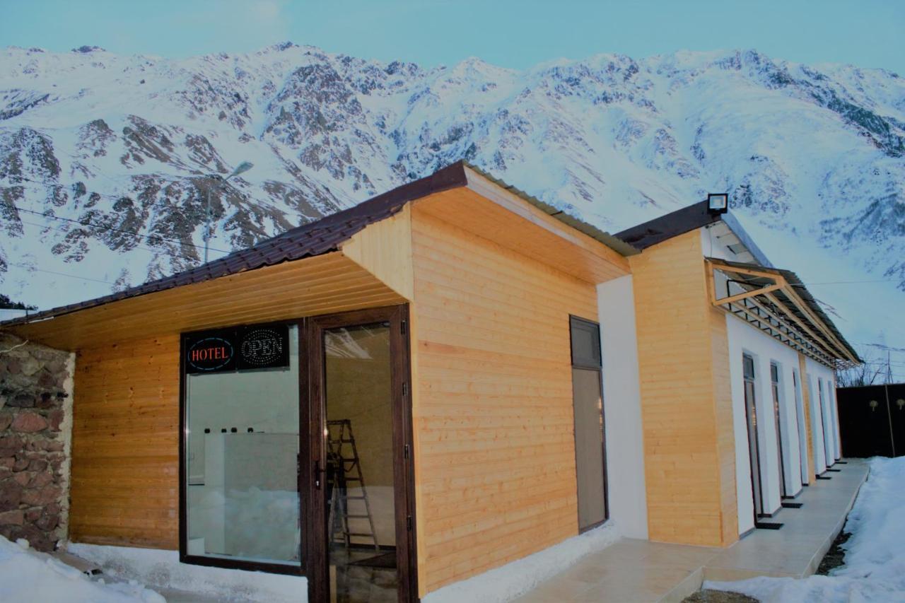 Hotel Noa Kazbegi Dış mekan fotoğraf